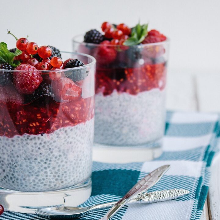 Overnight Chia Pudding with Berries and Almond Butter – Easy, Healthy, and Vegan Breakfast Recipe